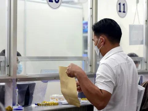 Hơn 60.000 cơ sở bán lẻ, giá thuốc mỗi nơi một kiểu, quản sao?