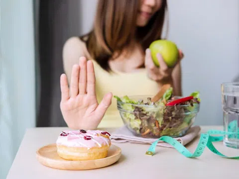 Ăn ít hơn có thể giúp kéo dài tuổi thọ?