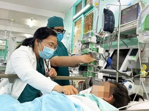 Bé gái than mệt, nhập viện đã ngừng thở vì tim đập 220 lần/phút