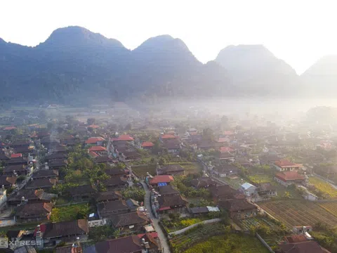 Làng người Tày ẩn hiện trong sương ở Lạng Sơn