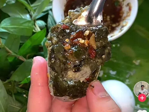 Trào lưu mukbang trứng ung gây sợ hãi