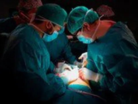 Người đàn ông 36 tuổi hiến tạng sau đột quỵ, 'chuyển giao sự sống' cho 4 người