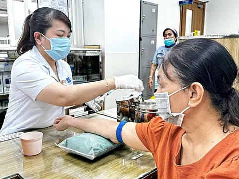 Già hóa dân số, mỗi người có 10 năm sống với bệnh tật