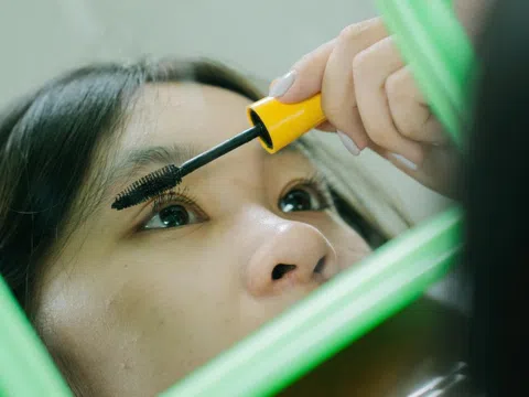 Tuổi teen trang điểm, cần lưu ý gì?