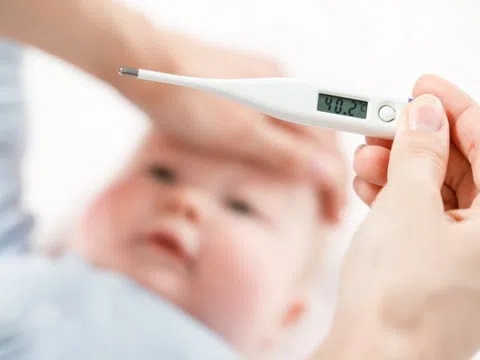 Biểu hiện trở nặng của trẻ bị tay chân miệng
