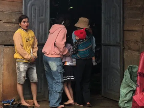 Hai cháu nhỏ ăn thịt cóc tự làm, một cháu tử vong