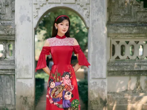 Áo dài cảm hứng xuân thì