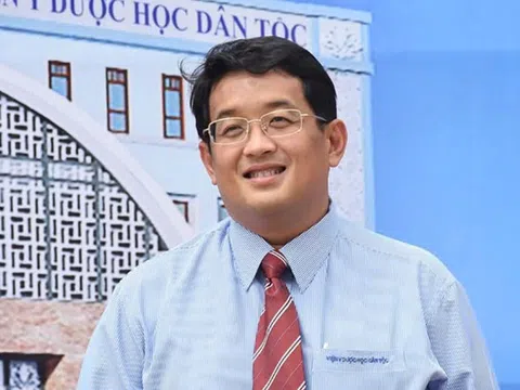 Đình chỉ công tác, chức vụ viện trưởng Viện Y dược học dân tộc