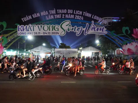 Hàng trăm nghìn du khách đến tuần lễ văn hóa du lịch Long An
