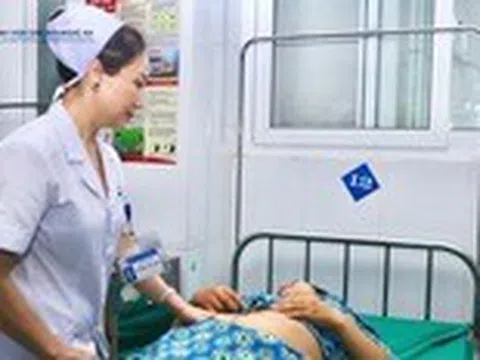 Chèn bóng vào tử cung cứu sản phụ băng huyết sau sinh do đờ tử cung