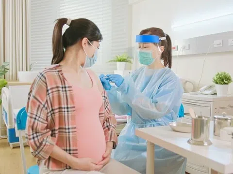 Tiêm vaccine cúm có ảnh hưởng đến thai nhi?