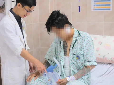 Cứu thanh niên 27 tuổi ở TP.HCM bị xe tải cán qua người