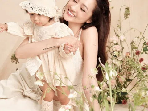 Thời trang đôi của Bảo Anh và con gái