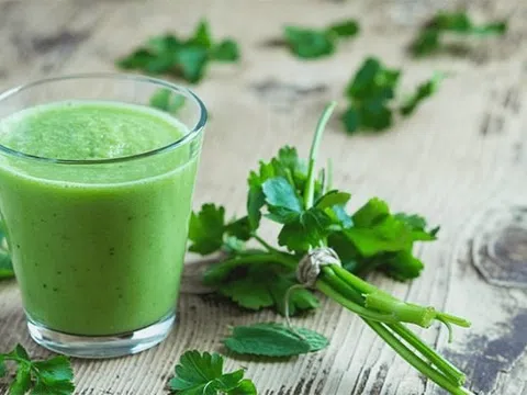Uống nước rau mùi mỗi ngày có tác dụng gì?
