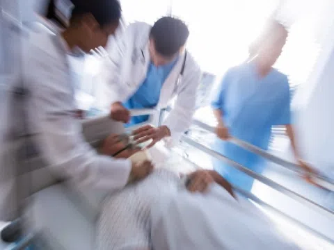 Nhiều người trẻ tử vong đột ngột vì dị dạng mạch máu não
