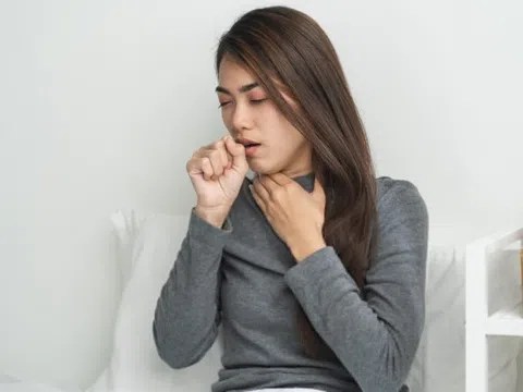 Ai có nguy cơ mắc viêm phổi?