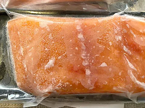 Cẩn thận khi sử dụng thực phẩm đóng hộp, đóng gói ngày Tết