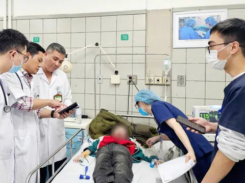 Hàng chục học sinh nhập viện vì uống nhầm thuốc diệt chuột