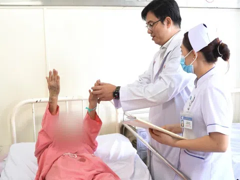 Sinh hoạt, ăn uống đảo lộn ngày Tết, nguy cơ đột quỵ cao