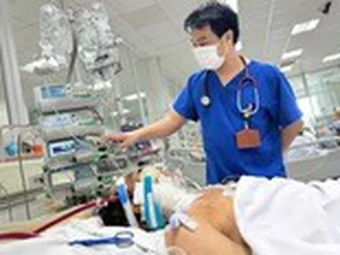 Suy hô hấp, tổn thương phổi vì cúm mùa, ai cần cẩn trọng?