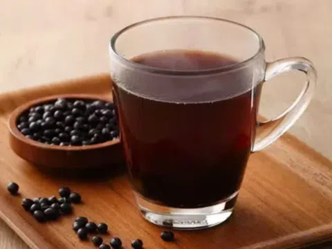 Thường xuyên uống nước đậu đen rang có tác dụng gì?