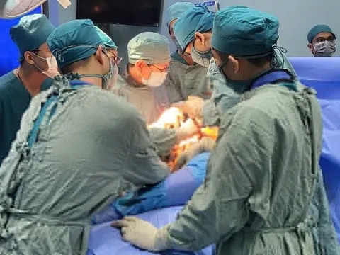 Công nghệ in 3D 'hồi sinh' xương gãy cho người đàn ông 95 kg