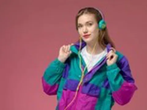 Tai nghe chống ồn có thể làm thay đổi não bộ người trẻ