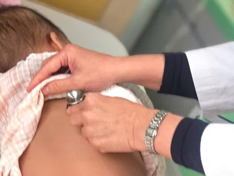 Nữ bác sĩ dịu hiền 30 năm tận tụy vì bệnh nhi ung thư