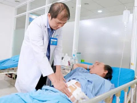 Chủ quan khi hóc xương, người đàn ông phải đi cấp cứu