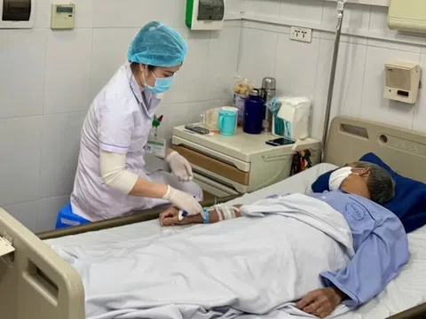 Phải cắt bỏ một phần gan vì thói quen sau ăn người Việt hay làm