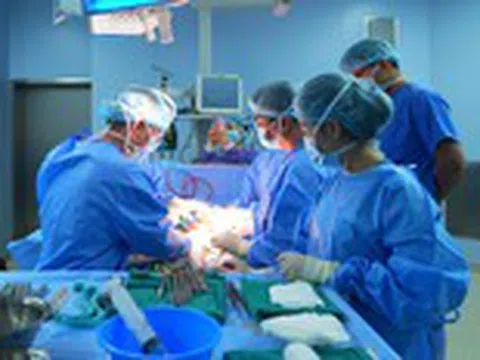 Thanh niên 31 tuổi uống rượu thuốc để tăng 'bản lĩnh đàn ông' không ngờ bị... liệt dương
