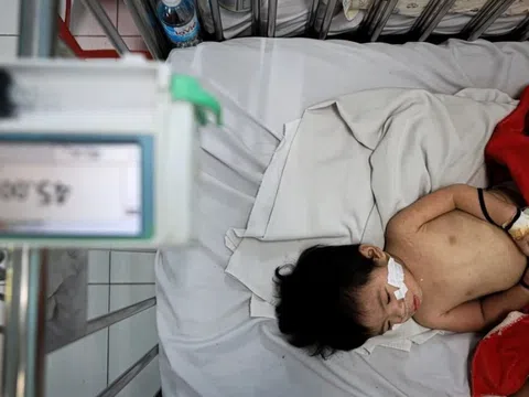 Sởi ở Quảng Nam còn khó lường, Bộ Y tế yêu cầu đẩy nhanh tiêm chủng