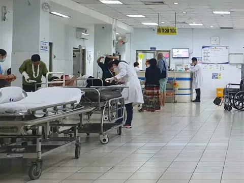 Bác sĩ kể lại phút nghẹt thở mổ bắt con, cứu sản phụ xuất huyết não