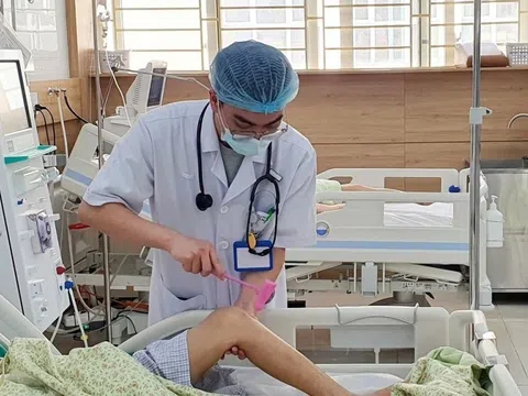 Nguy kịch vì uống 'nước kiềm' chữa bệnh