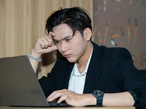 Nguy cơ đột quỵ ở người trẻ mê việc, sinh hoạt lệch múi giờ