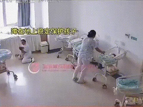 Hình ảnh lay động trái tim sau động đất tàn khốc ở Myanmar