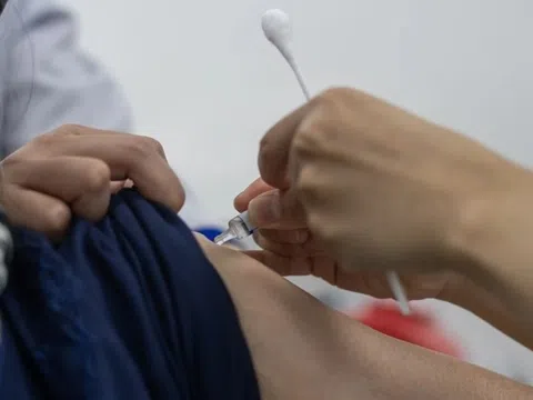 Tại sao phải tiêm vaccine cúm nhắc lại hàng năm?