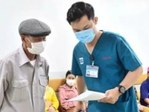 Ngất xỉu, co quắp chân tay, coi chừng hạ canxi máu