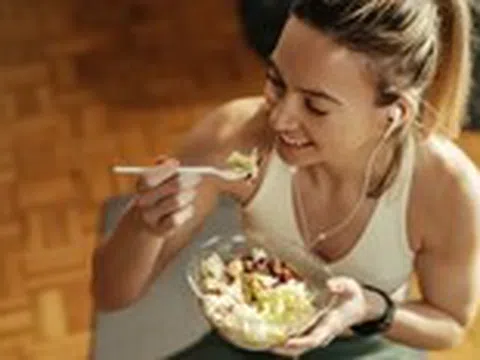Ăn quá nhiều protein để tăng cơ, gây nguy hiểm thế nào?