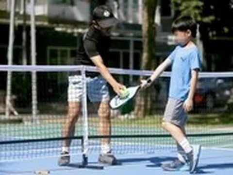 Chơi pickleball theo trào lưu, coi chừng chấn thương nặng