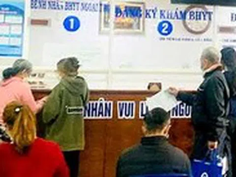 Bệnh viện mắt nói nhân viên trừng mắt với người bệnh thực chất bị chứng lồi mắt