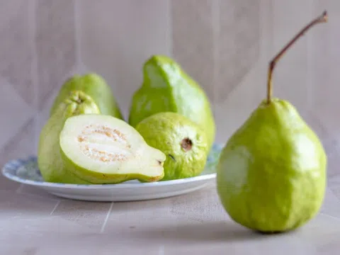 Năm không khi ăn ổi