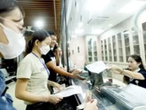 Hướng tới miễn viện phí toàn dân: Bài toán cần tính kỹ
