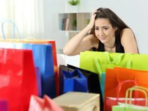 Chất núi đồ trong nhà, cẩn thận chứng rối loạn tích trữ
