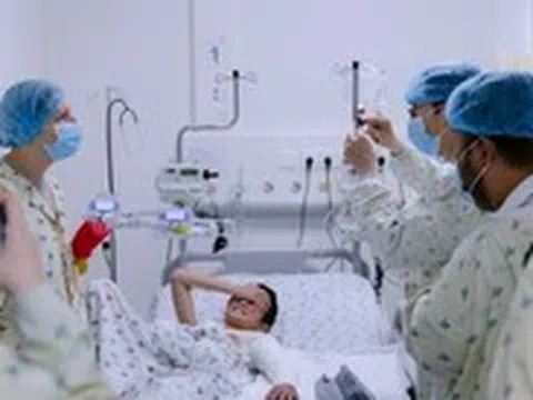 Bác sĩ Việt Nam cứu bé trai người Nga bị tai nạn giao thông nghiêm trọng