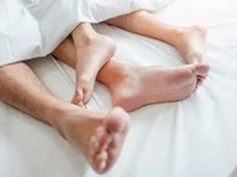Quý ông 'chưa đi đến chợ đã tiêu hết tiền', làm cách nào lấy lại bản lĩnh phòng the?