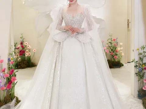 3 bộ váy cưới của Hồ Quỳnh Hương