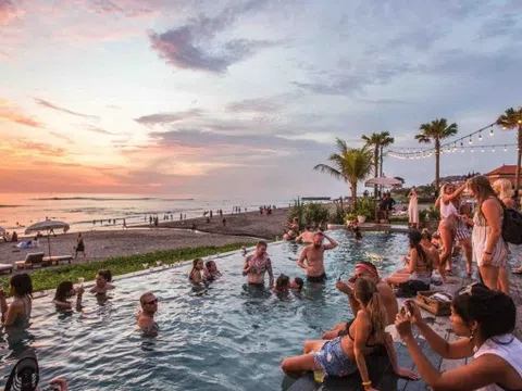 Du lịch đe dọa thiên đường nghỉ dưỡng Bali