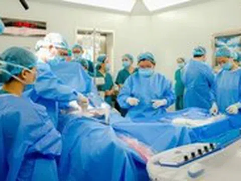 Tự hào bác sĩ Việt Nam thông tim bào thai thành công cho sản phụ Singapore
