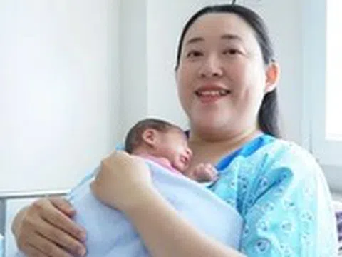 Trao tặng giọt sữa mẹ yêu thương